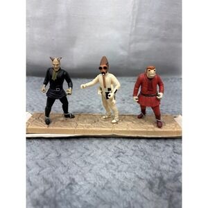 Star Wars Cantina Aliens Labria Nabrun Leids Takeel 1998‎ Hasbro Figure Set